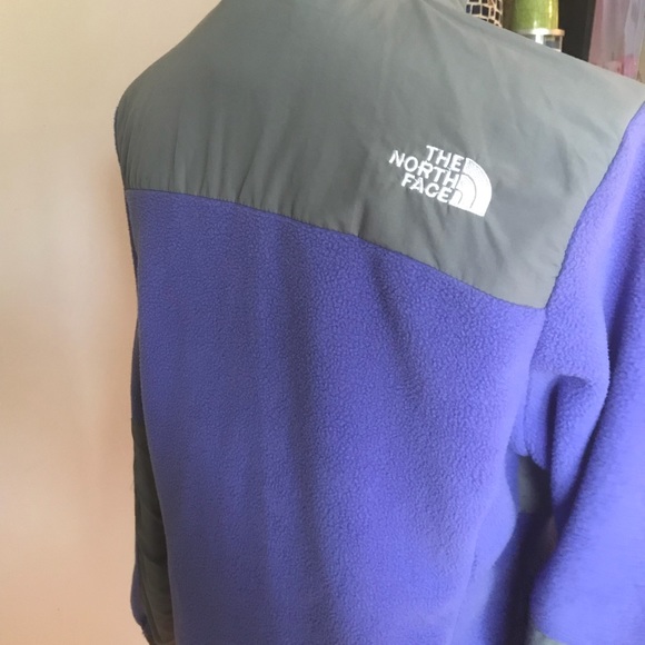 North face zip up - Picture 5 of 8